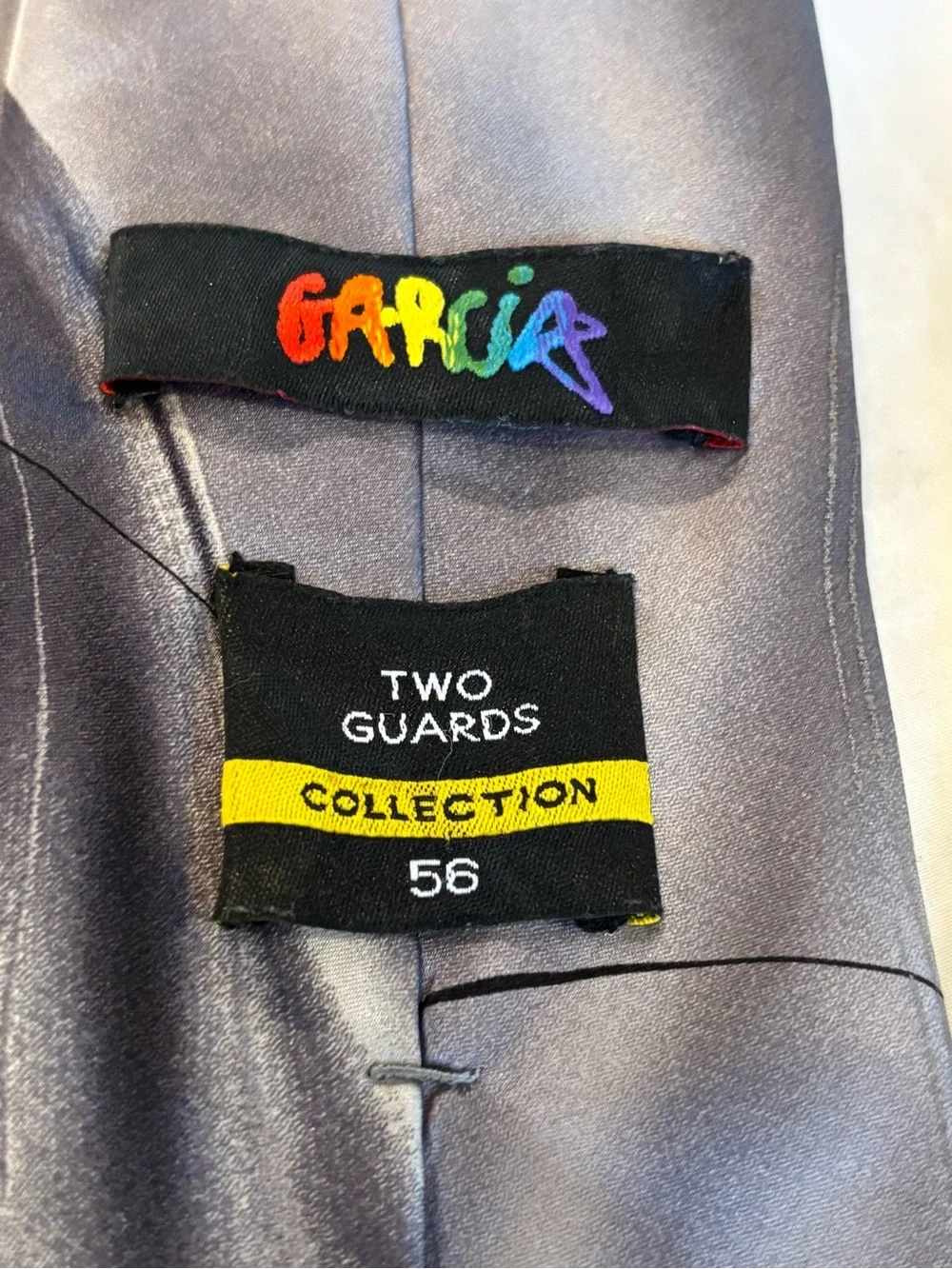 Garcia Two Guards 100% Silk Gray Abstract Tie + Rhinestone Telephone Brooch
